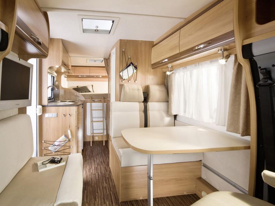 Интерьер Hymer Van 512 SilverLine 2009 года  (фото 6 из 13)